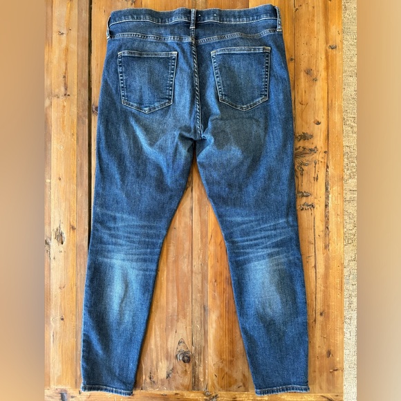 Gap True Skinny Mid Rise Jean - Picture 2 of 6